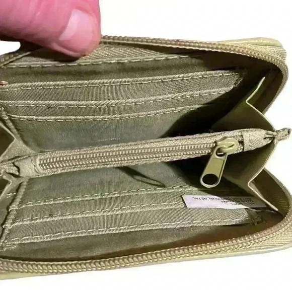 Rosetti Vinyl Lime Green Zip Wallet​ - Picture 3 of 4